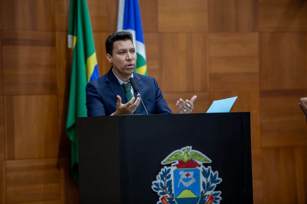 Deputado propõe medidas para proteger idosos de fraudes eletrônicas em Mato Grosso
