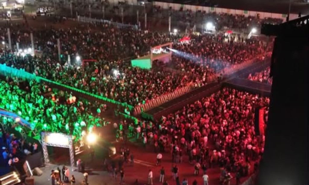 Expo Primavera 2026 começa em grande estilo e reúne milhares de pessoas
